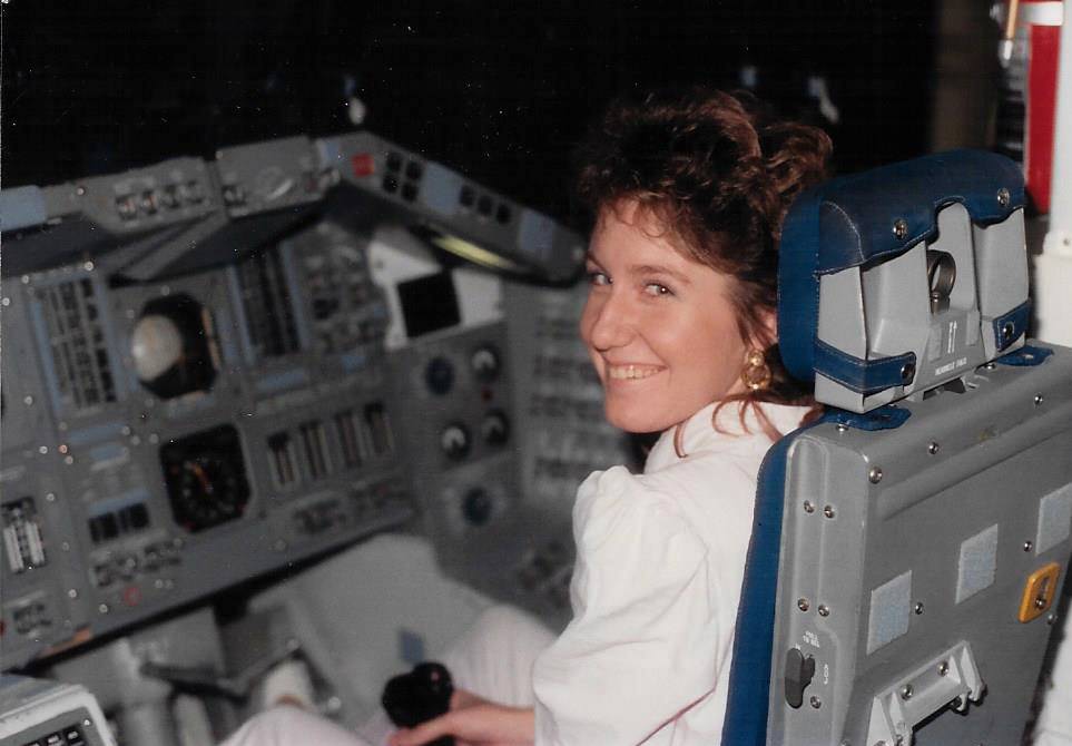 LEAVITT’S FIRST DREAM WAS TO BE A NASA ASTRONAUT. PICTURED HERE, SHE PARTICIPATES IN A UT CO-OP PROGRAM WITH THE JOHNSON SPACE CENTER IN HOUSTON. PHOTO FROM LEAVITT PERSONAL COLLECTION.